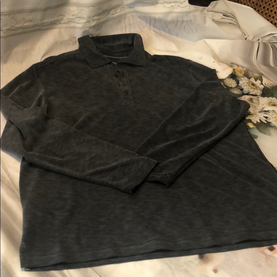 Used Sweatershirt By Tommy Bahama Size M